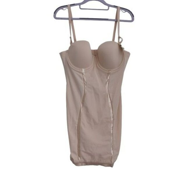 NEW Maidenform Firm Control Strapless Convertible Full Slip 38B Beige 2304 - Picture 1 of 5